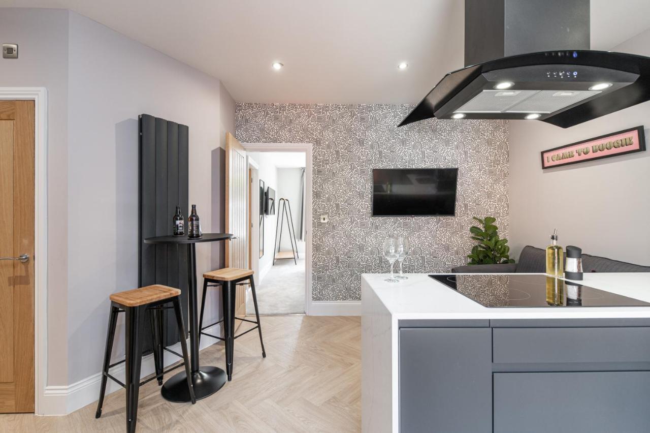 Chelmsford Lofts - High-Spec Luxury Apartments Jesmond Bagian luar foto
