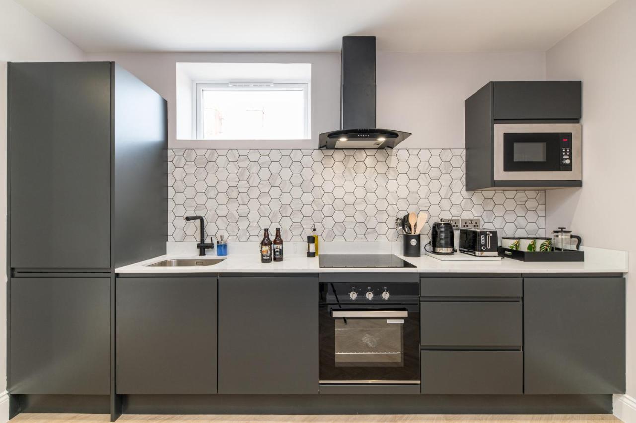 Chelmsford Lofts - High-Spec Luxury Apartments Jesmond Bagian luar foto